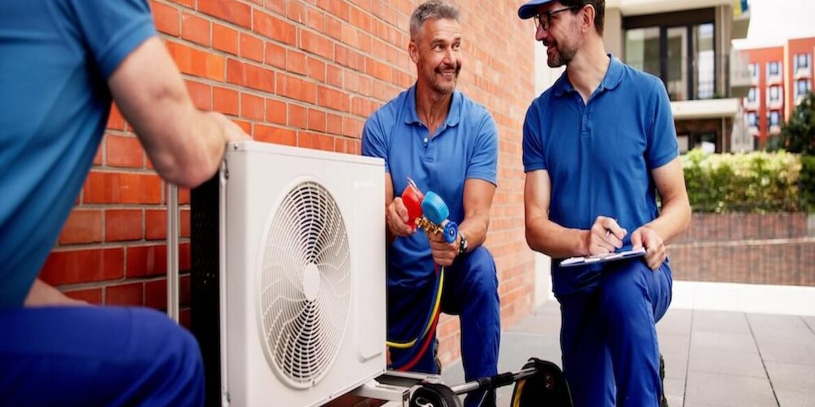 The Role of an HVAC Contractor in Keeping Your Home Energy Efficient